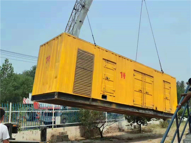 后湖管理区300KW柴油发电机组油耗是多少？