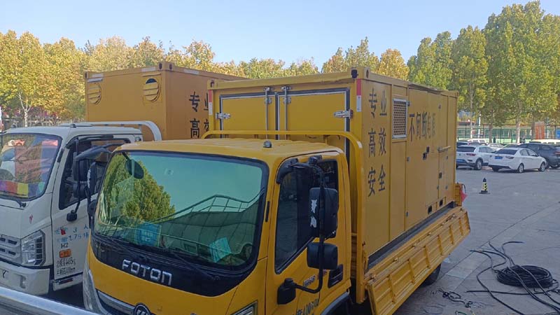 后湖管理区柴油发电机组和UPS电源如何配合工作?